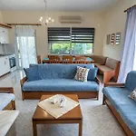 Sea Front Relaxing Holiday home *